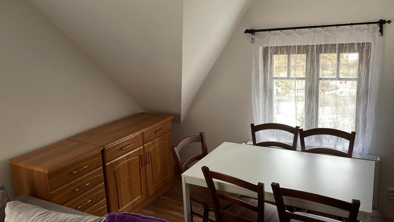 - V Srdci Krusnych Hor Apartment